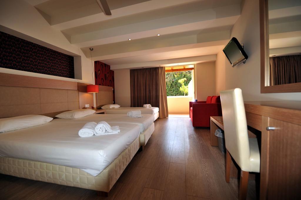 Corfu Mare Hotel -Adults Only 外观 照片